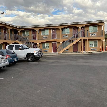 Desert Inn Motel Corona Eksteriør billede