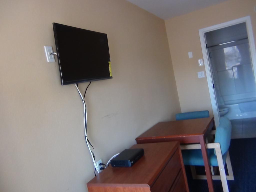 Desert Inn Motel Corona Værelse billede