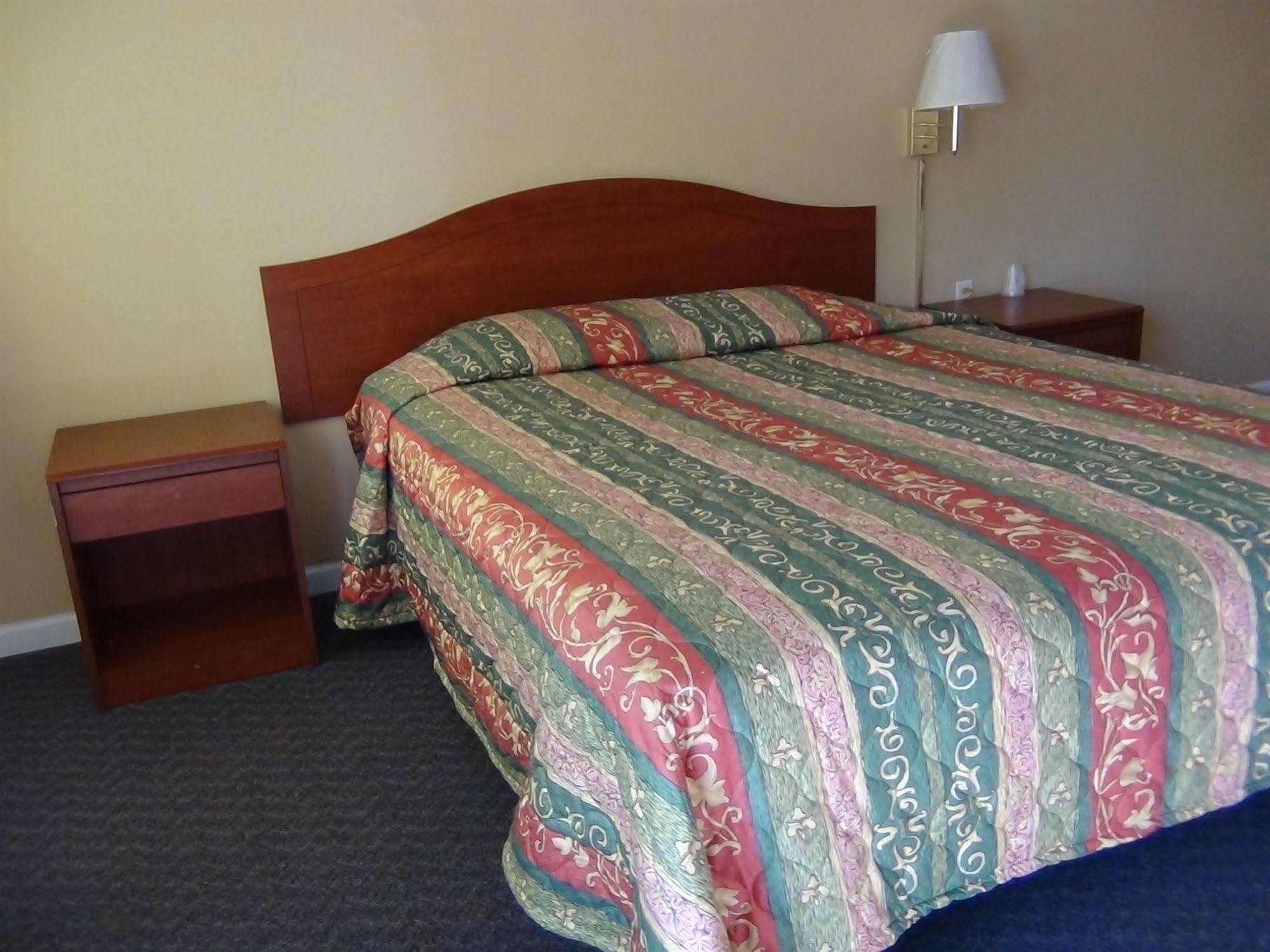 Desert Inn Motel Corona Eksteriør billede
