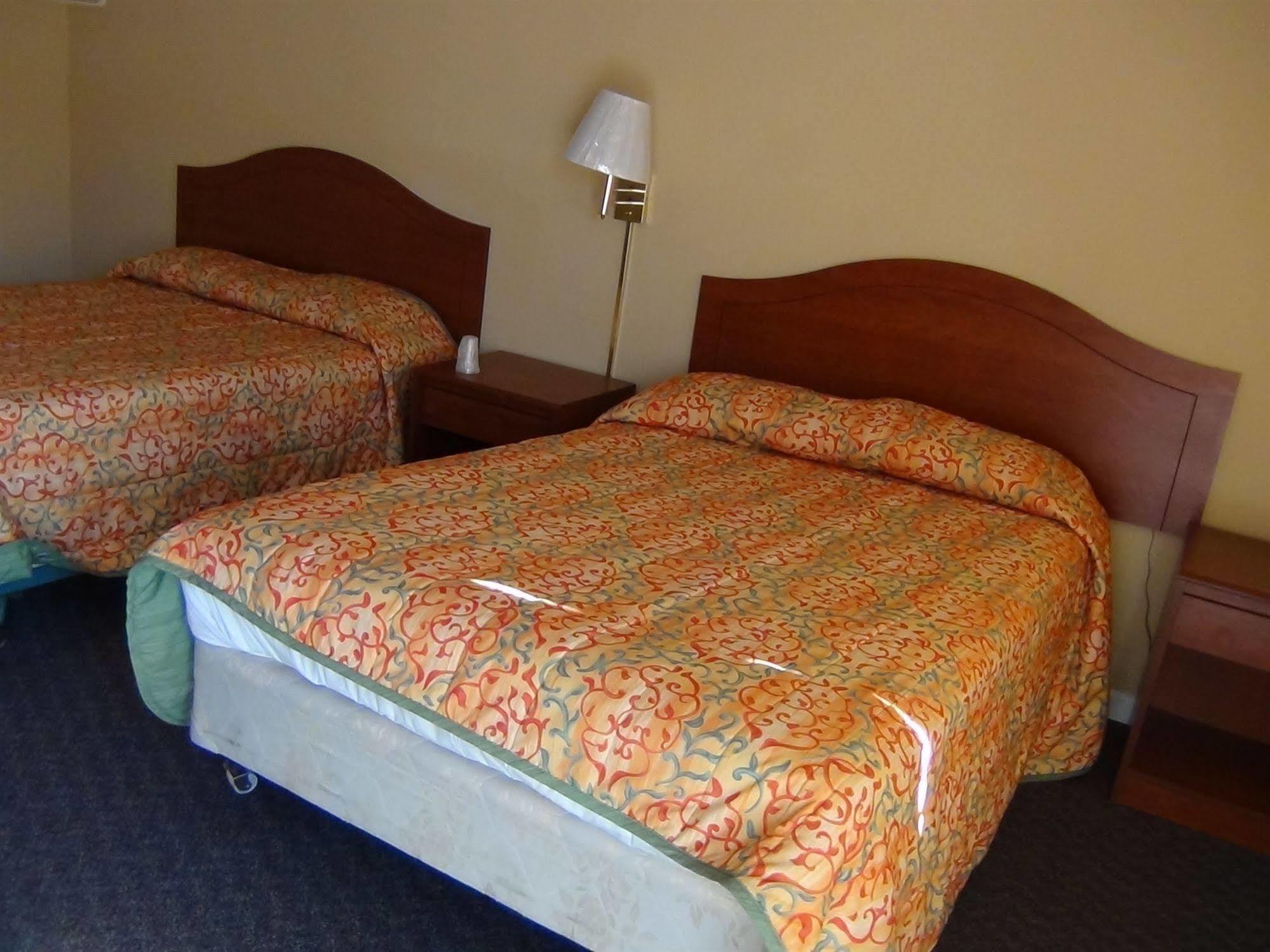 Desert Inn Motel Corona Eksteriør billede